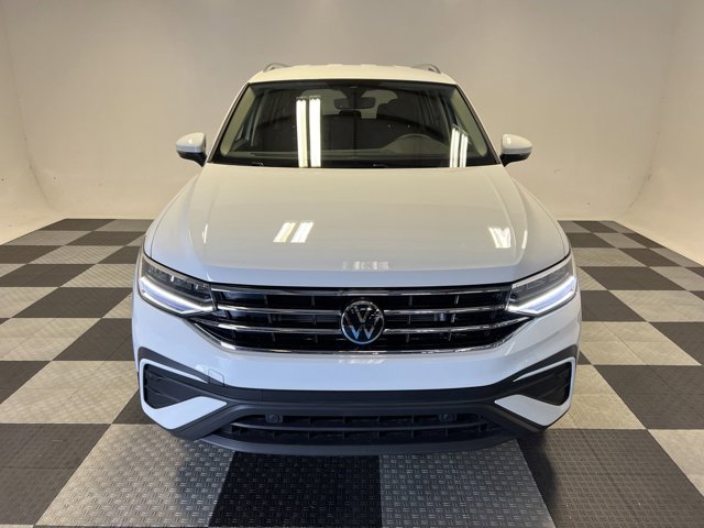 2024 Volkswagen Tiguan 2.0T SE 2