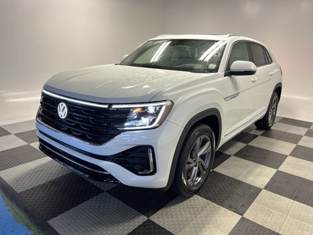 2024 Volkswagen Atlas Cross Sport 2.0T SEL R-Line 3