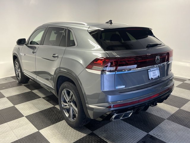 2024 Volkswagen Atlas Cross Sport 2.0T SEL R-Line 4