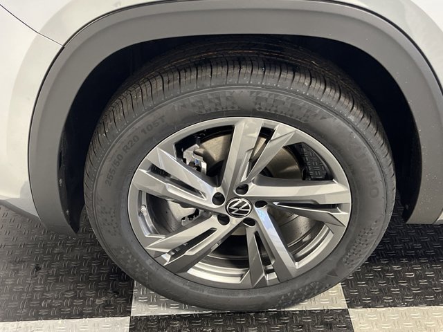 2024 Volkswagen Atlas Cross Sport 2.0T SEL R-Line 10