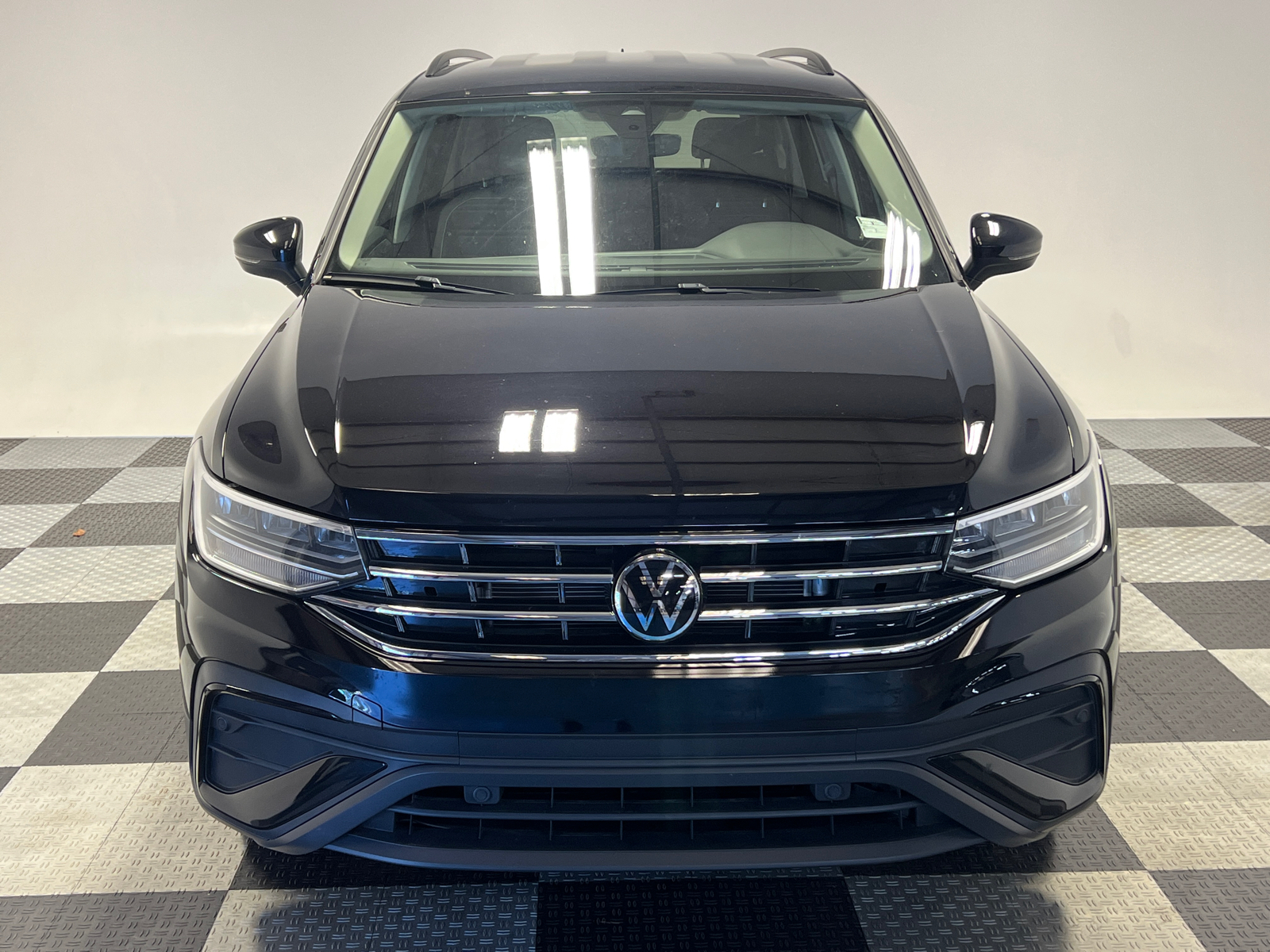 2023 Volkswagen Tiguan 2.0T S 2