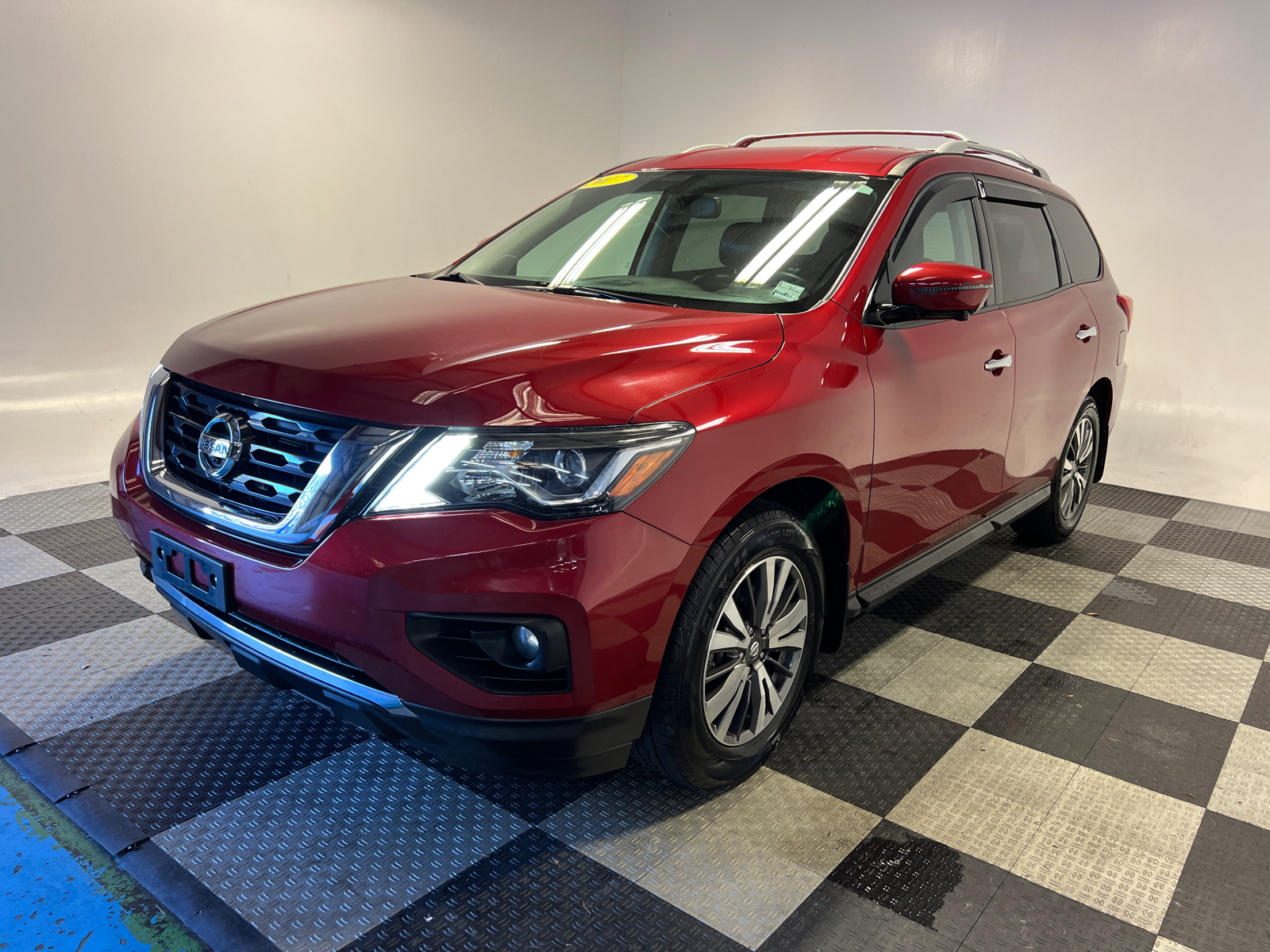 2017 Nissan Pathfinder SL 3