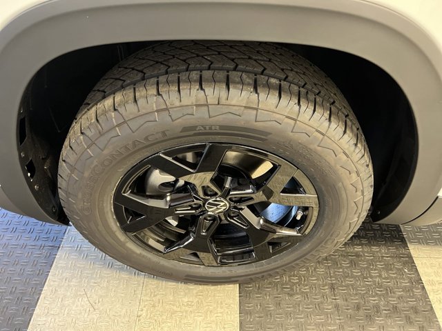 2024 Volkswagen Atlas 2.0T Peak Edition SE w/Technology 9