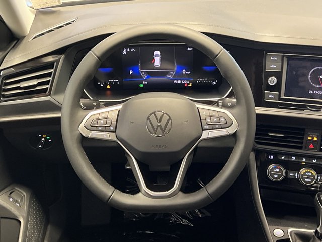 2024 Volkswagen Jetta 1.5T SE 12