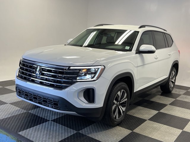 2024 Volkswagen Atlas 2.0T SE 3