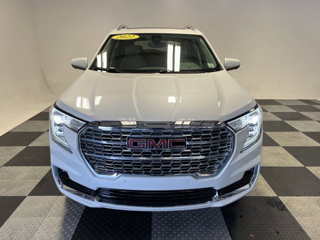 2022 GMC Terrain Denali 2