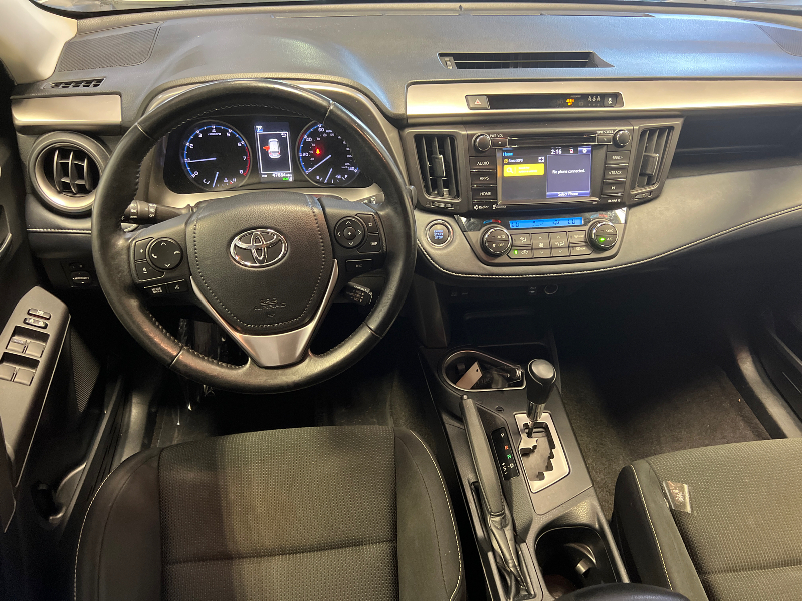 2018 Toyota RAV4 XLE 18