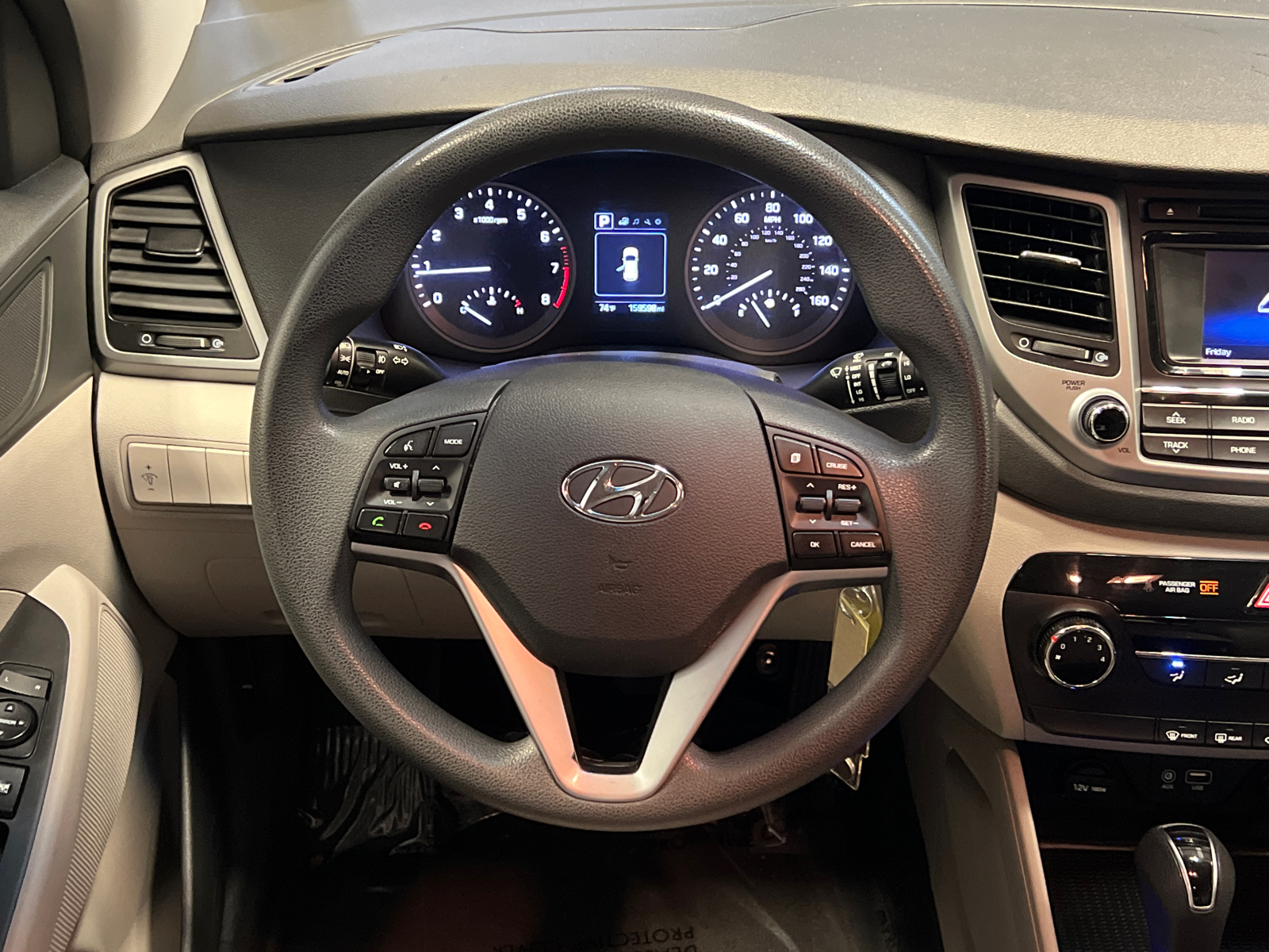 2016 Hyundai Tucson SE 19