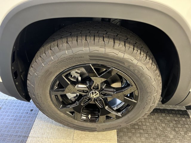 2024 Volkswagen Atlas 2.0T Peak Edition SEL 9