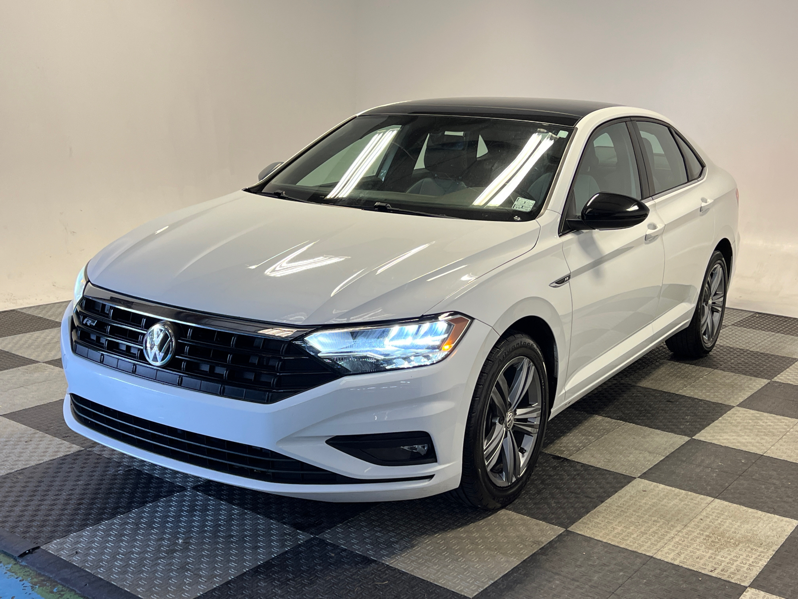 2019 Volkswagen Jetta R-Line 3