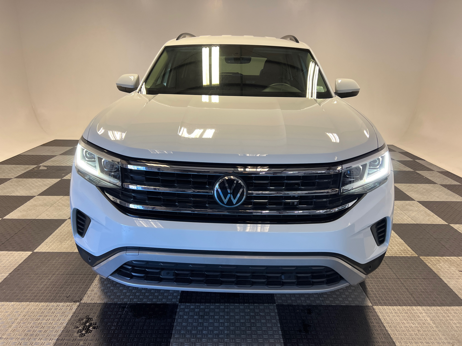 2022 Volkswagen Atlas 3.6L V6 SE w/Technology 2