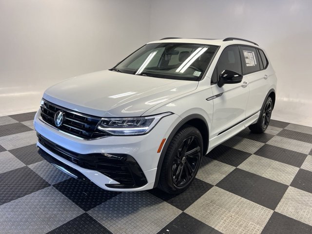 2024 Volkswagen Tiguan 2.0T SE R-Line Black 3