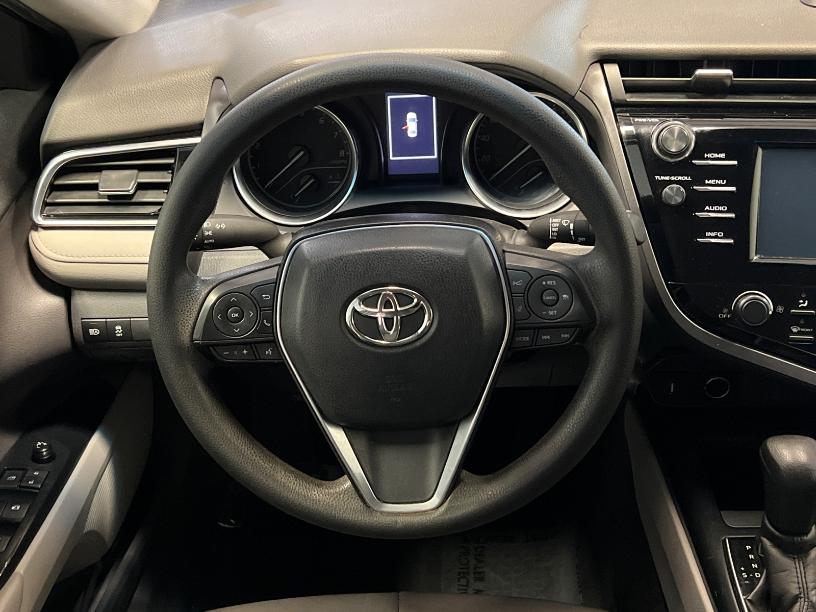 2018 Toyota Camry L 18