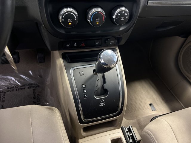 2011 Jeep Compass Base 26