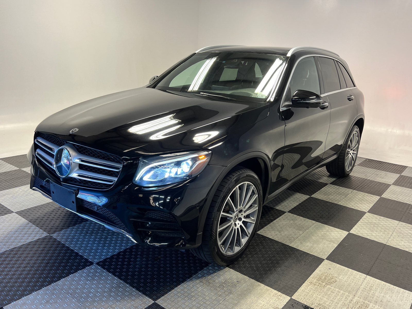 2019 Mercedes-Benz GLC GLC 300 3