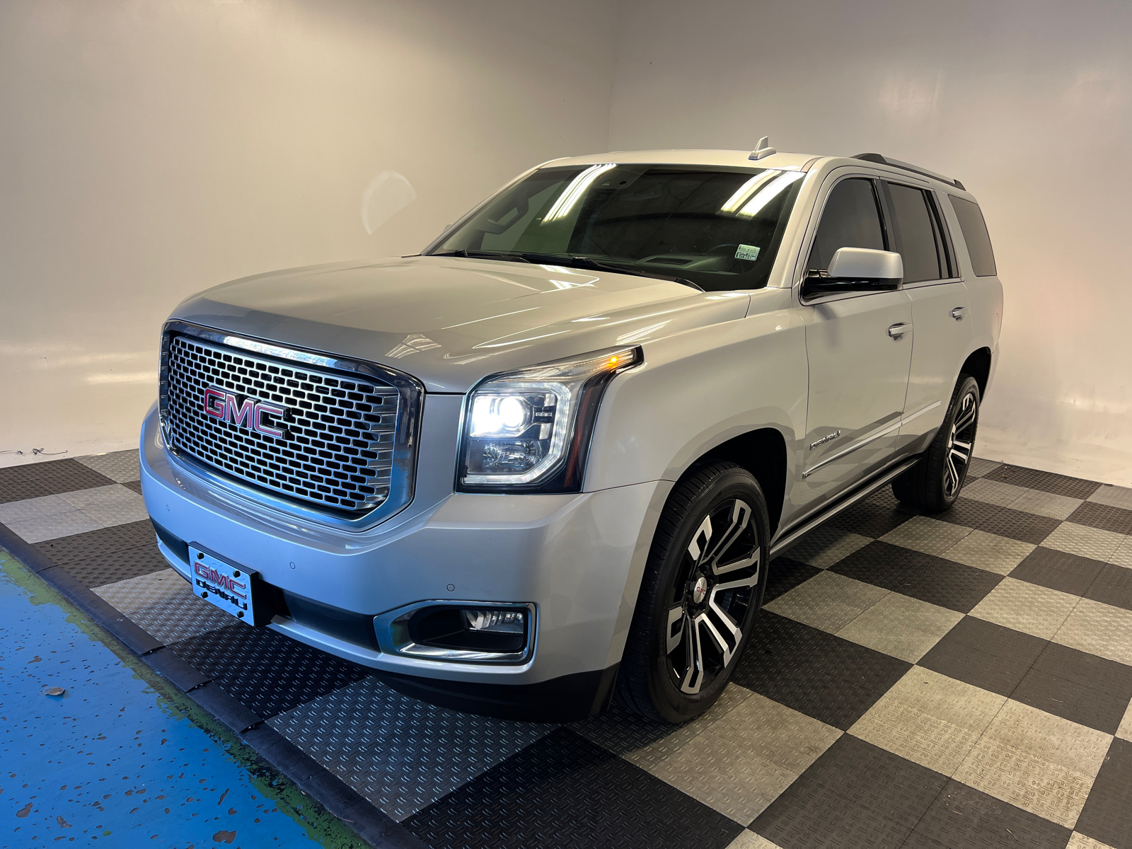 2015 GMC Yukon Denali 3