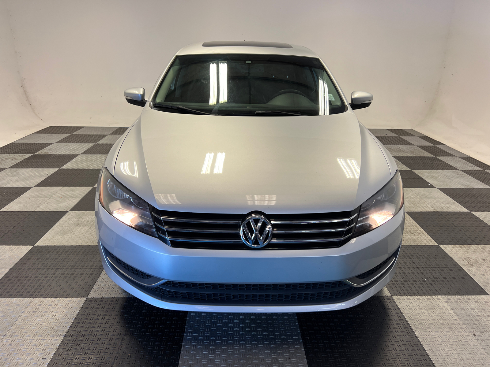 2014 Volkswagen Passat 1.8T SE 2