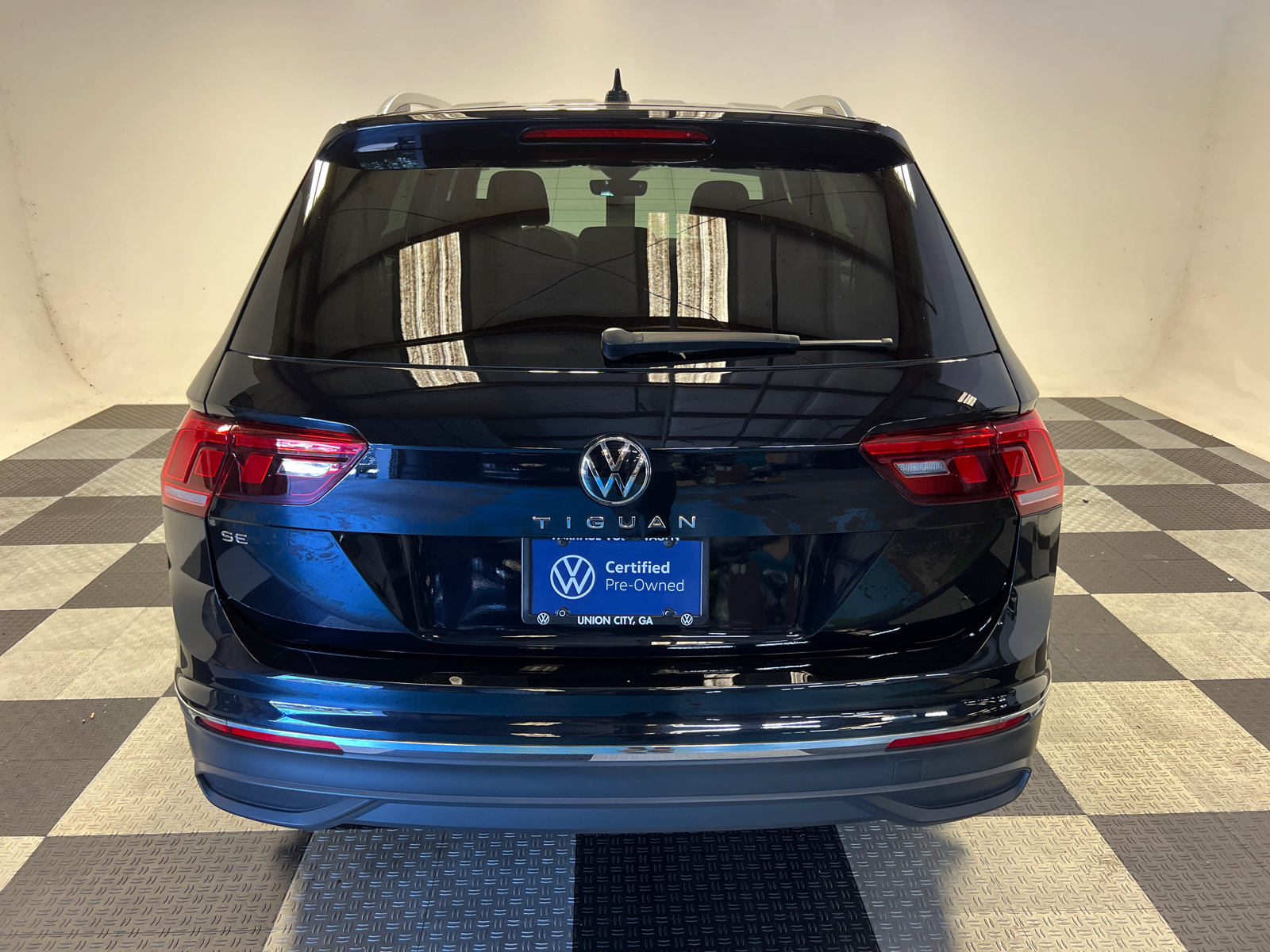 2022 Volkswagen Tiguan 2.0T SE 4