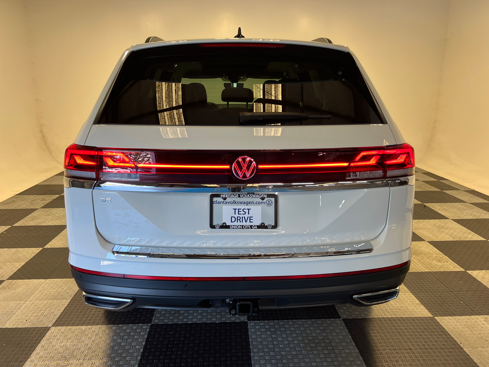 2024 Volkswagen Atlas 2.0T SE w/Technology 4