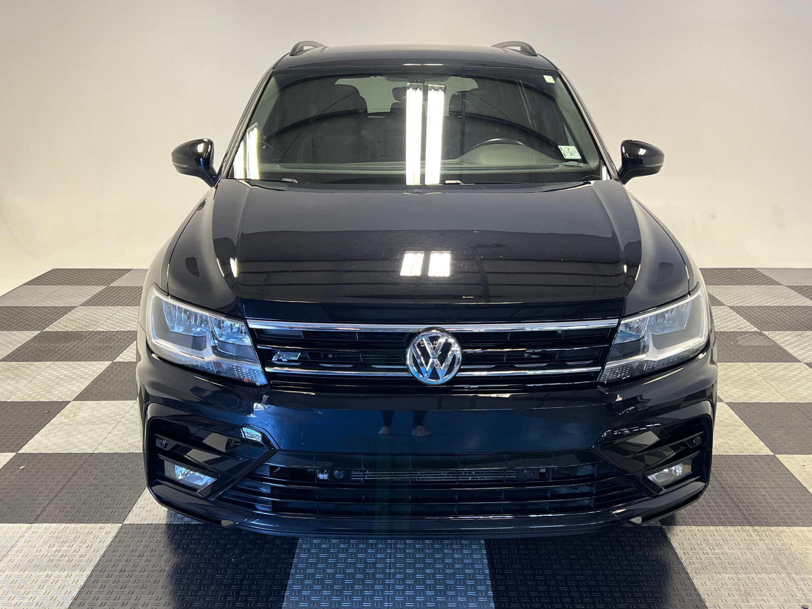 2021 Volkswagen Tiguan 2.0T SE R-Line Black 2