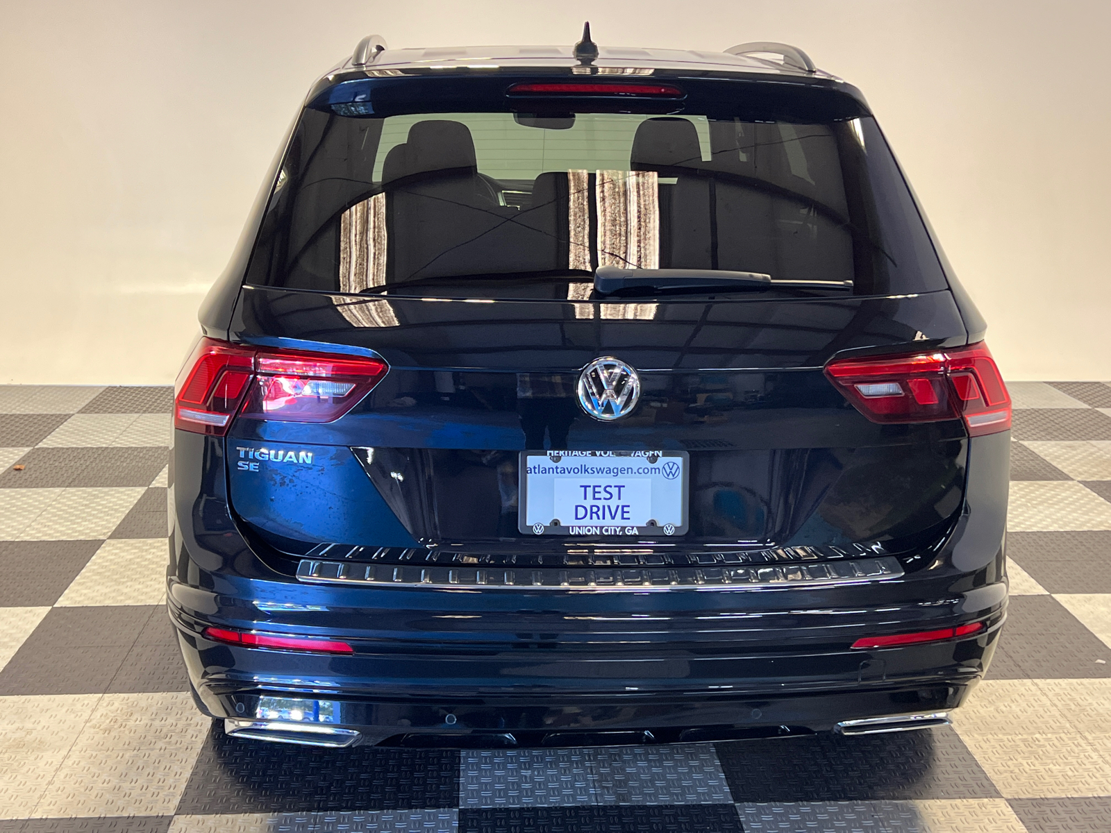 2021 Volkswagen Tiguan 2.0T SE R-Line Black 5