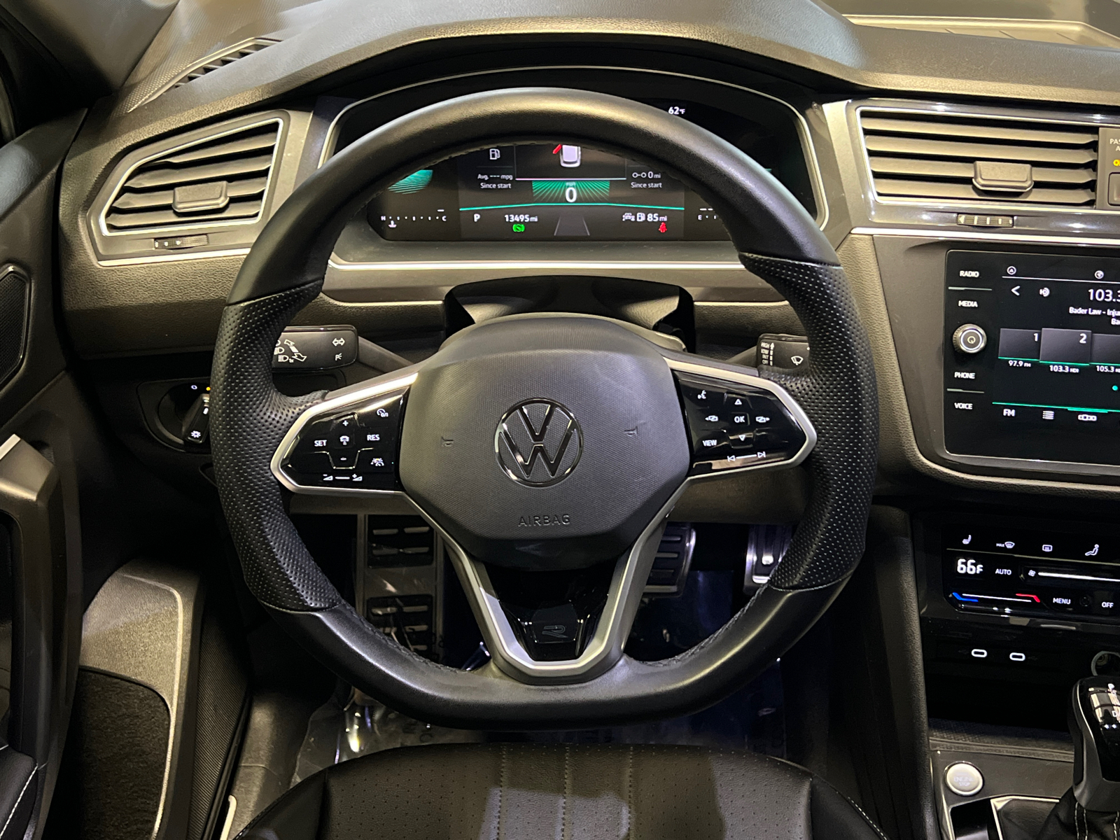 2023 Volkswagen Tiguan 2.0T SE R-Line Black 19