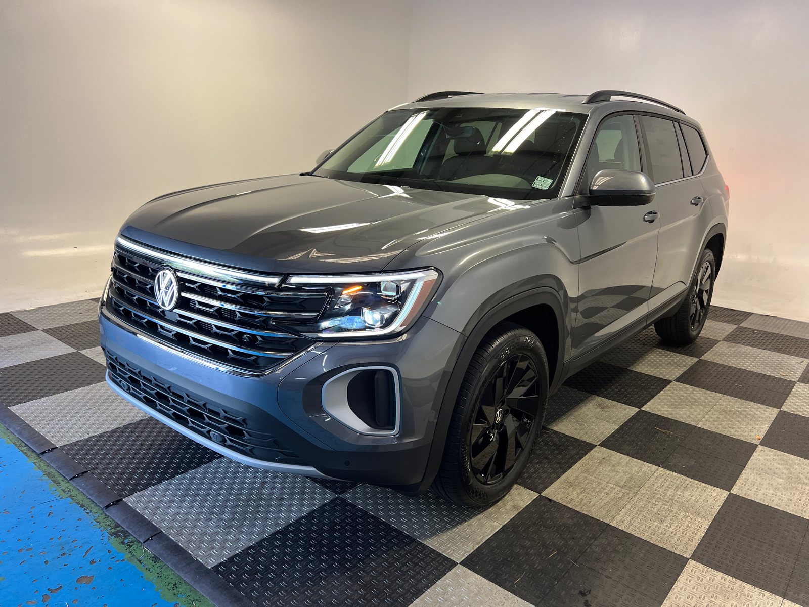 2024 Volkswagen Atlas 2.0T SE w/Technology 3