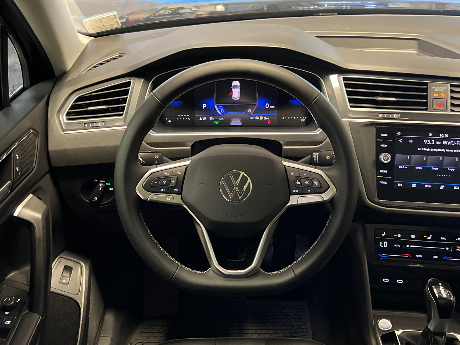 2024 Volkswagen Tiguan 2.0T SE 13