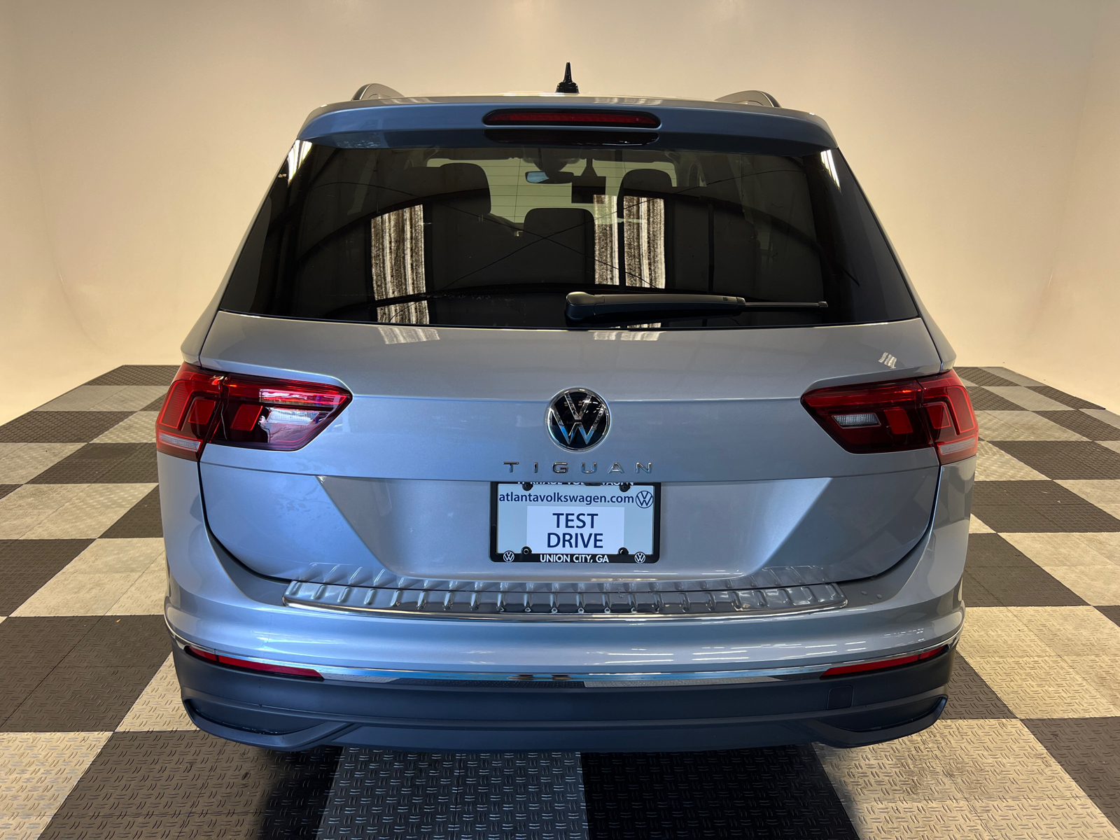 2024 Volkswagen Tiguan 2.0T S 4