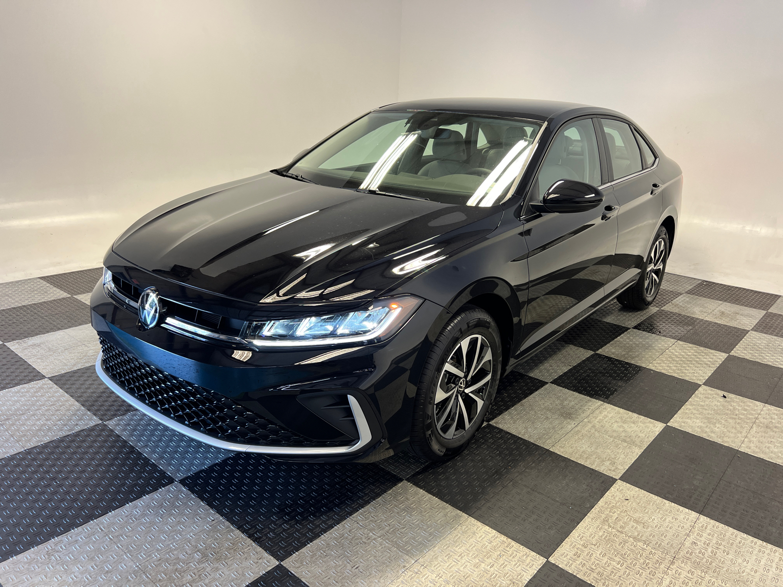 2025 Volkswagen Jetta 1.5T S 3