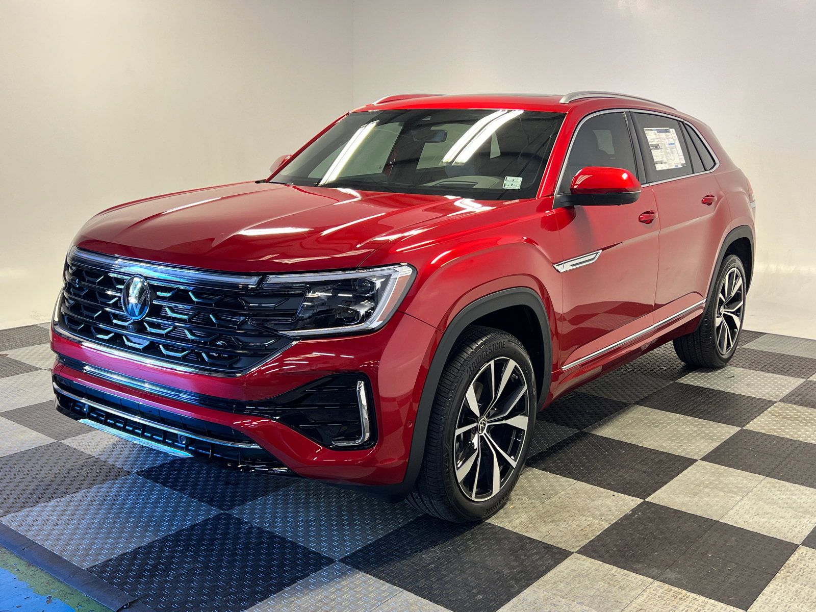 2025 Volkswagen Atlas Cross Sport 2.0T SEL Premium R-Line 3