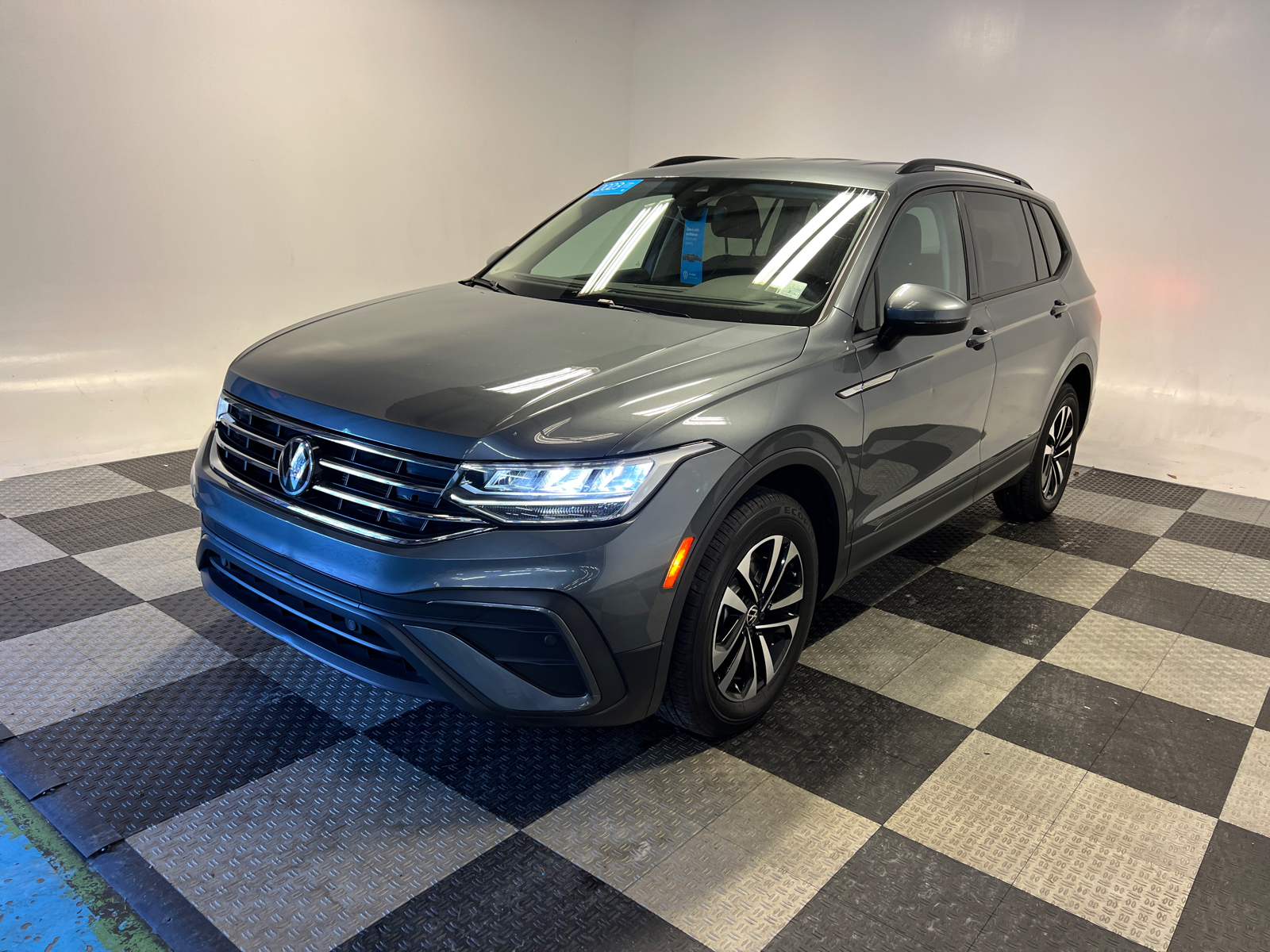 2023 Volkswagen Tiguan 2.0T S 3