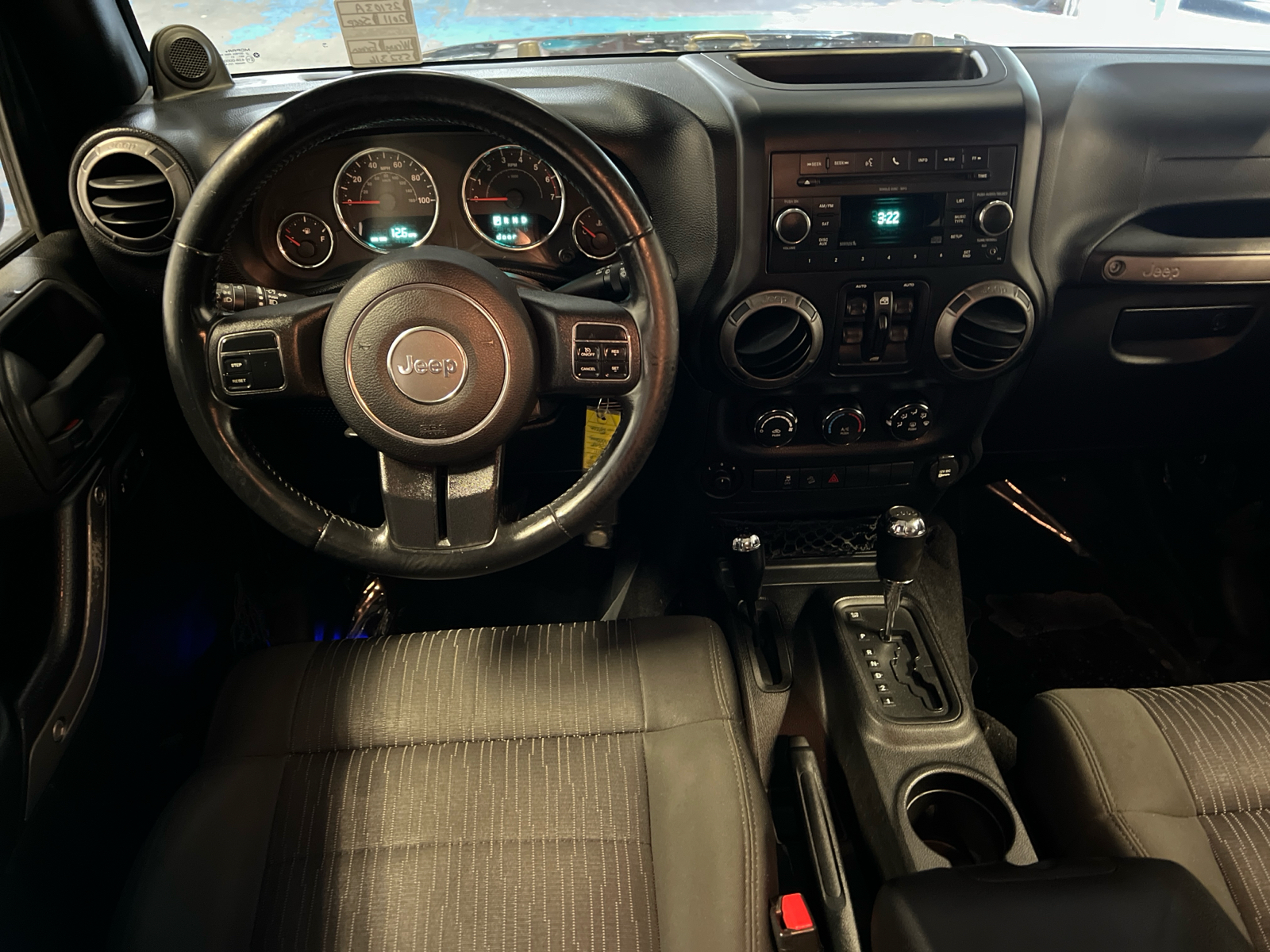 2011 Jeep Wrangler Unlimited Sport 18