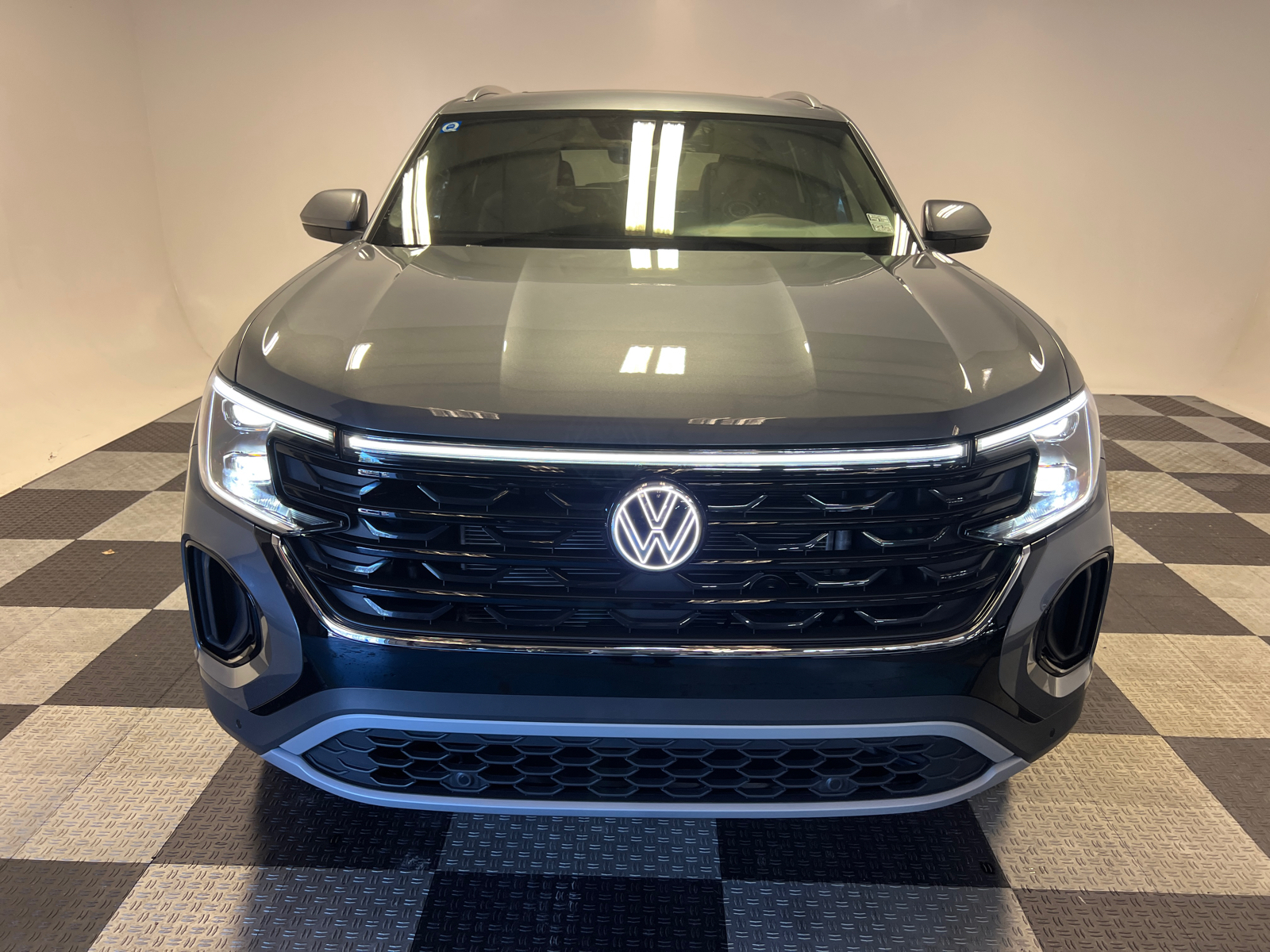 2025 Volkswagen Atlas Cross Sport 2.0T SEL 2