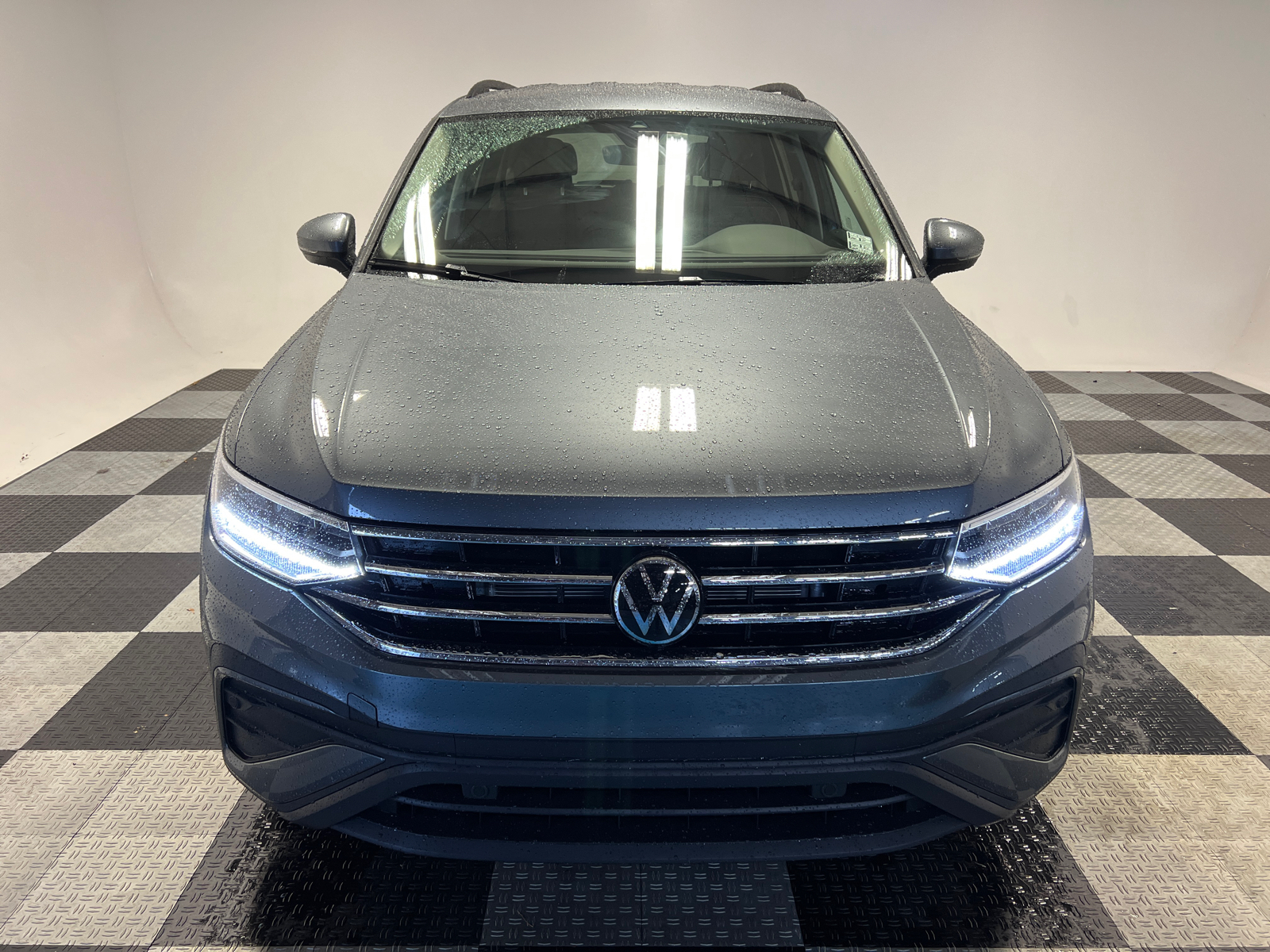 2024 Volkswagen Tiguan S 2