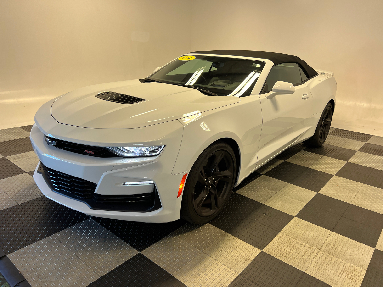 2024 Chevrolet Camaro SS 3