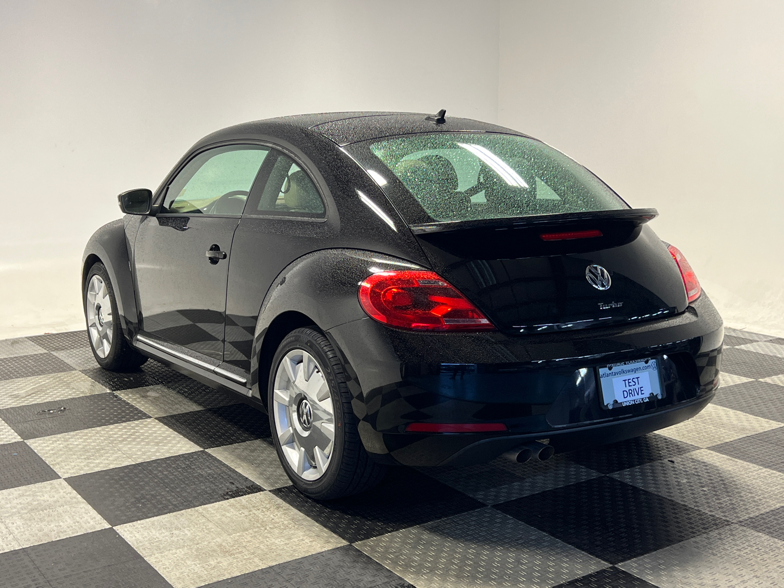 2016 Volkswagen Beetle 1.8T SEL 4