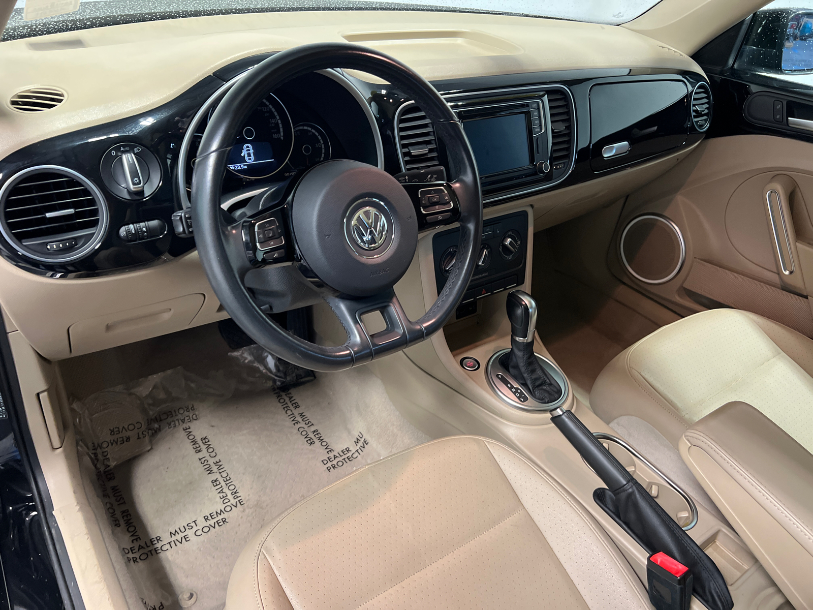 2016 Volkswagen Beetle 1.8T SEL 17