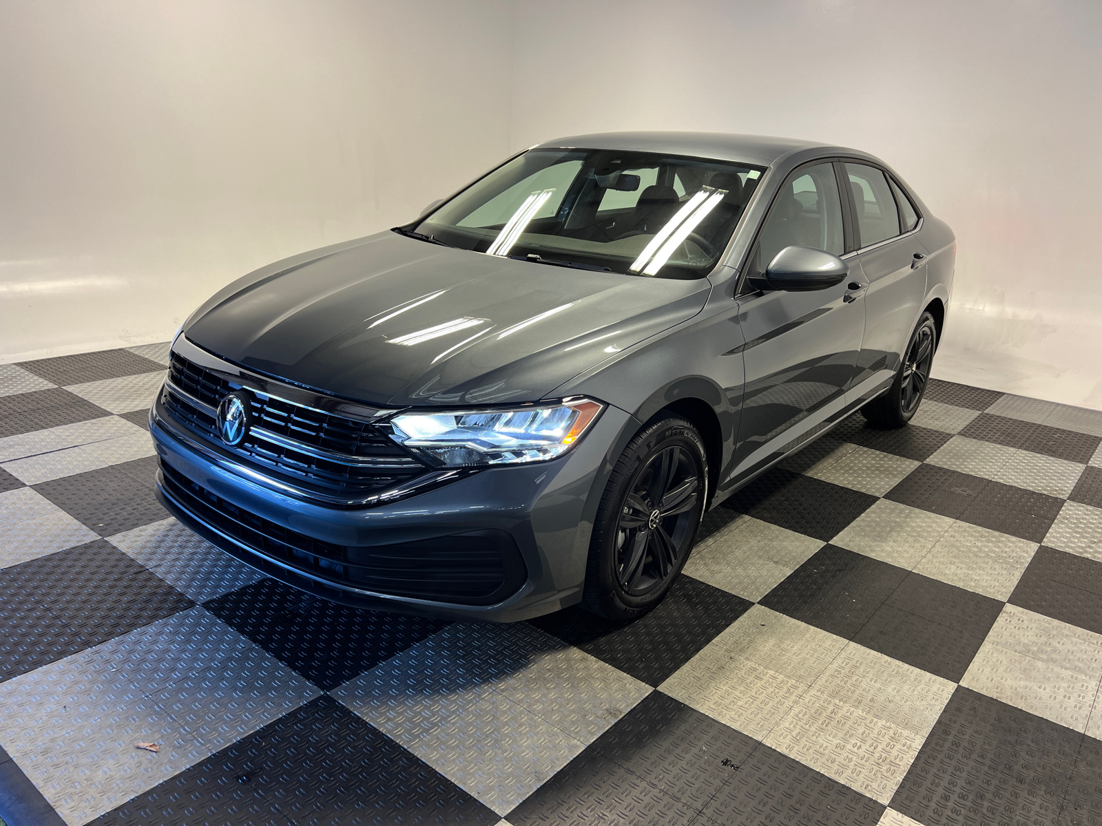 2024 Volkswagen Jetta 1.5T SE 3