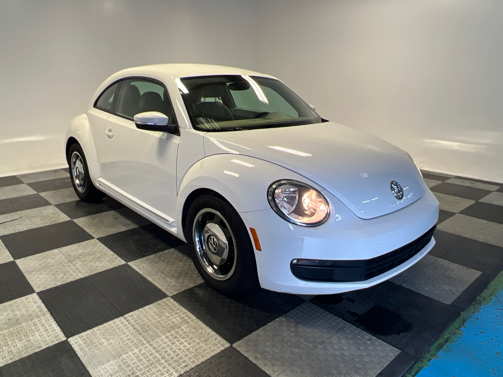 2013 Volkswagen Beetle 2.5L 1