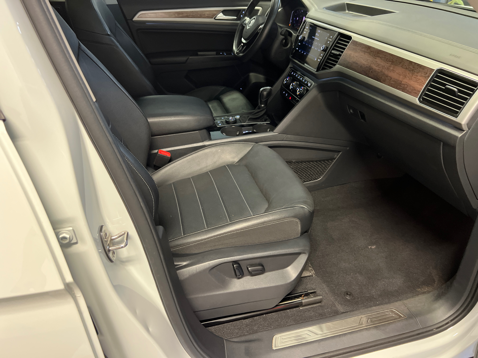 2019 Volkswagen Atlas SEL Premium 11