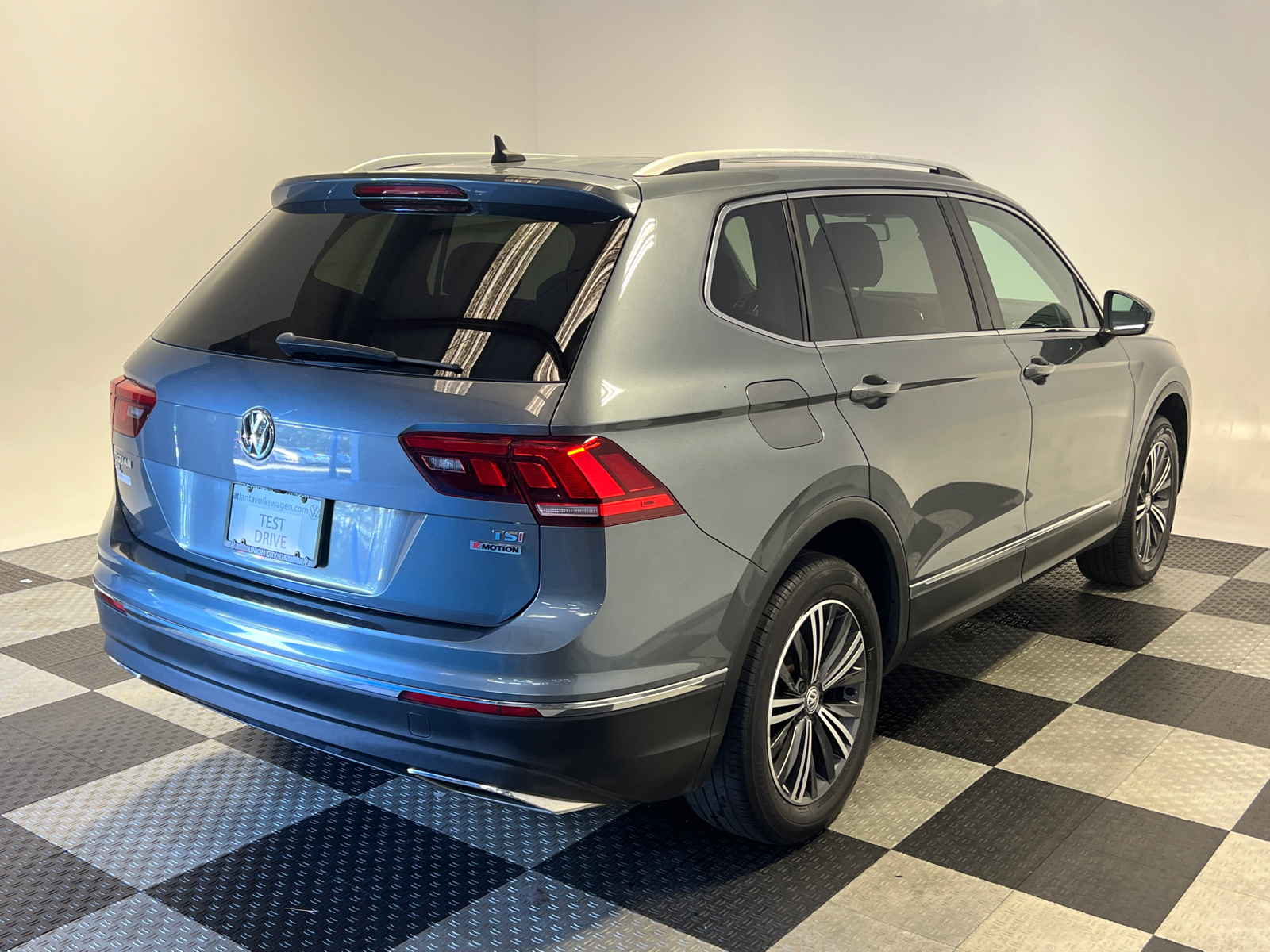 2018 Volkswagen Tiguan 2.0T SEL 6