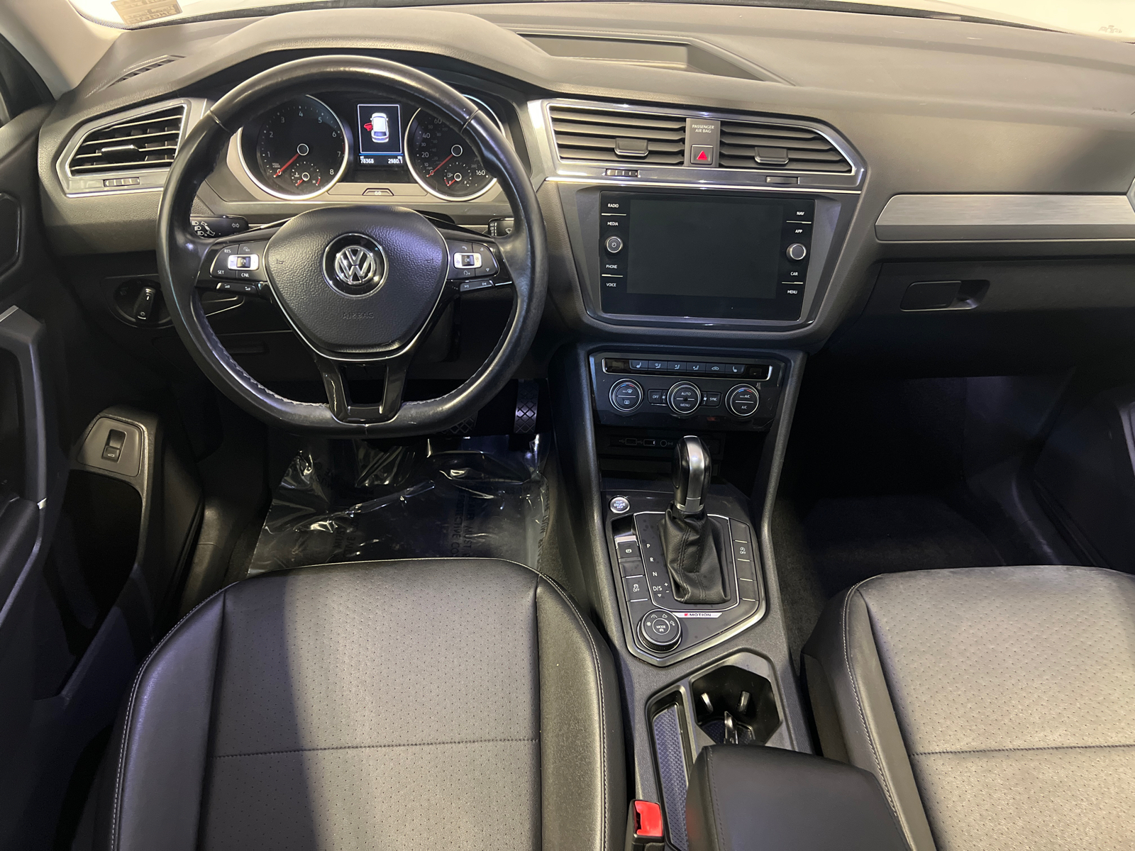 2018 Volkswagen Tiguan 2.0T SEL 22