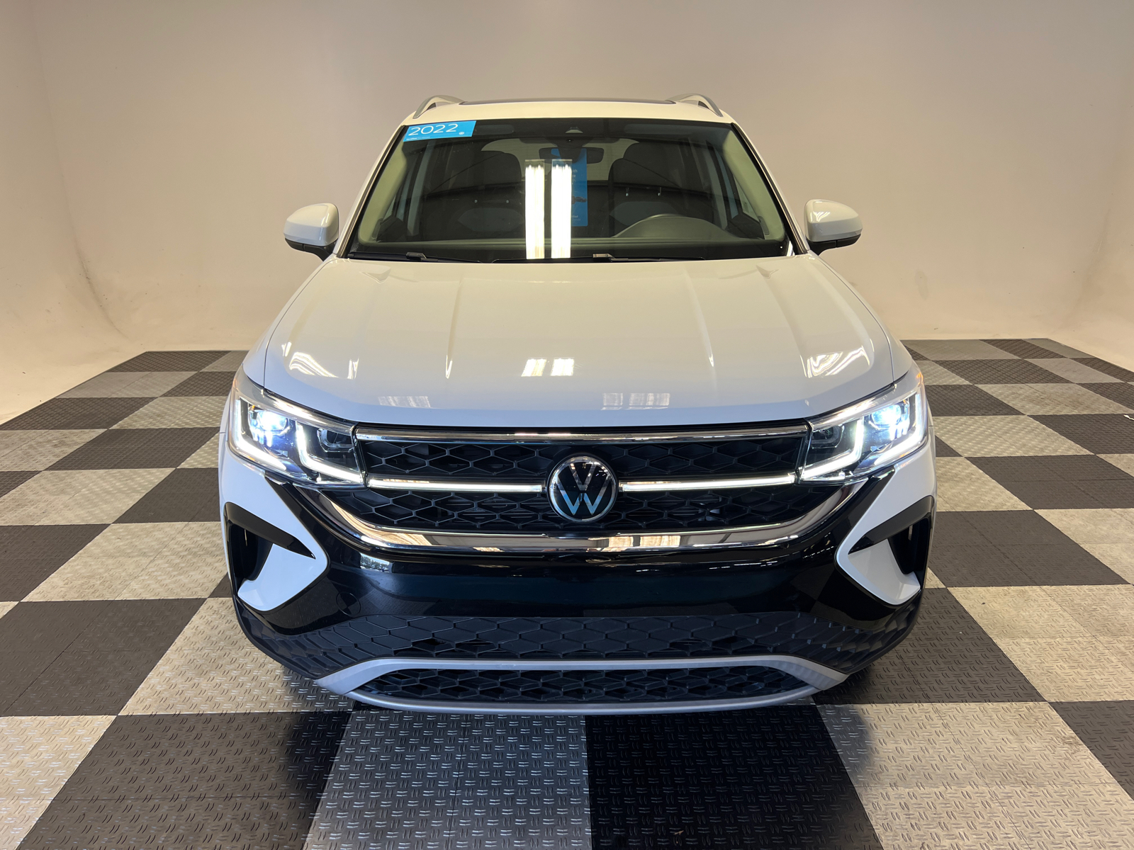 2022 Volkswagen Taos 1.5T SEL 2