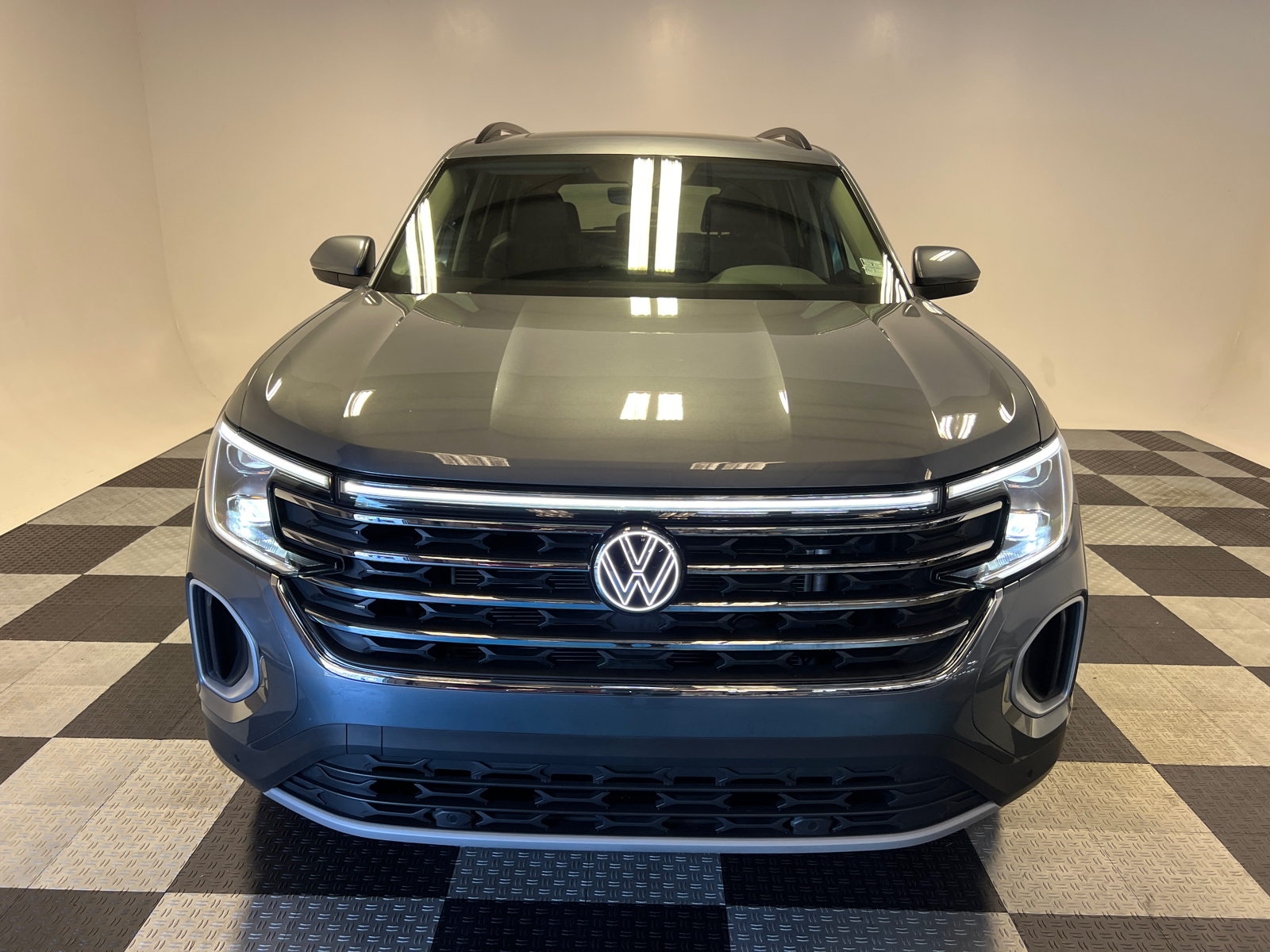 2024 Volkswagen Atlas 2.0T SE w/Technology 2