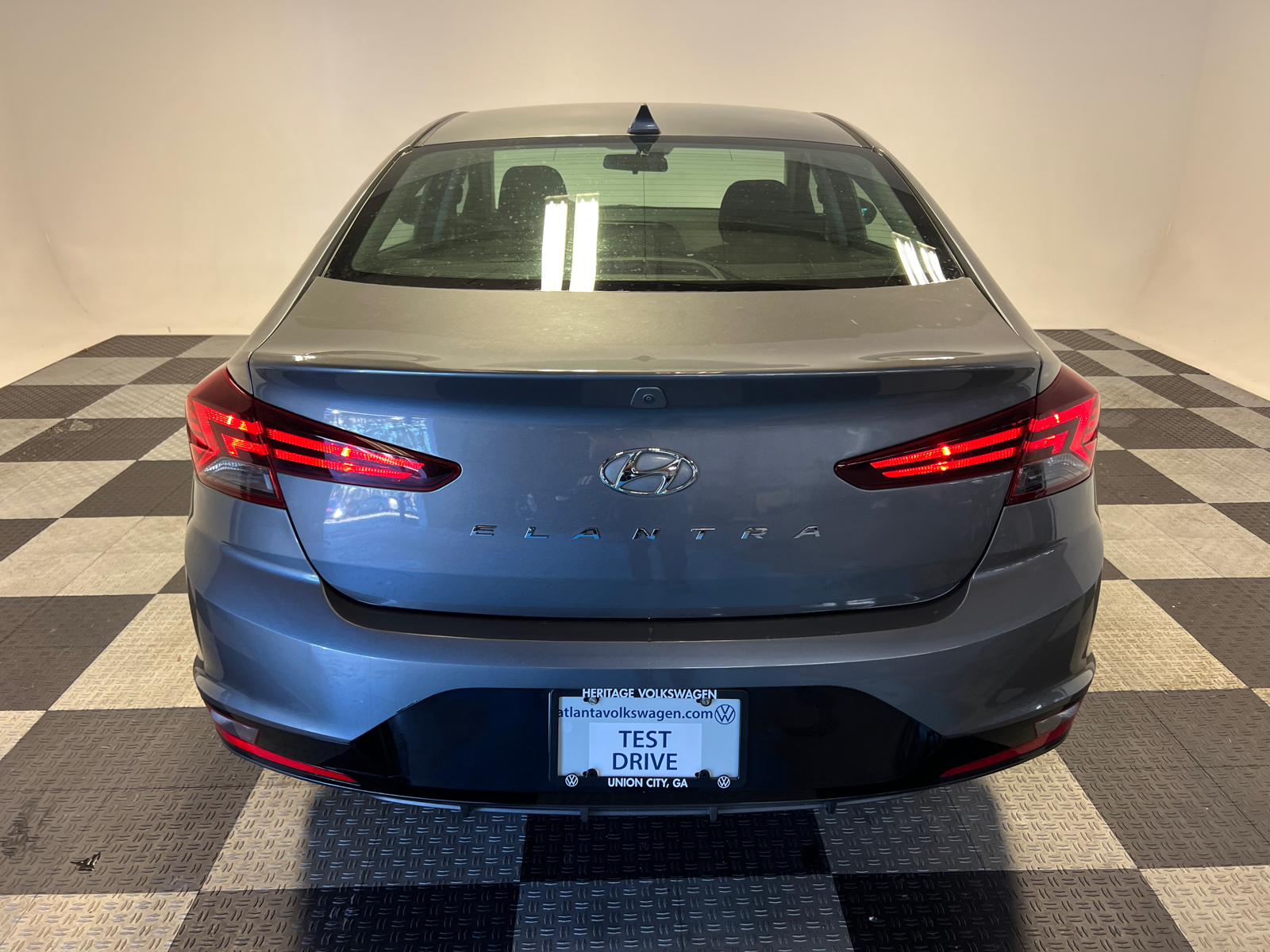 2019 Hyundai ELANTRA SE 4