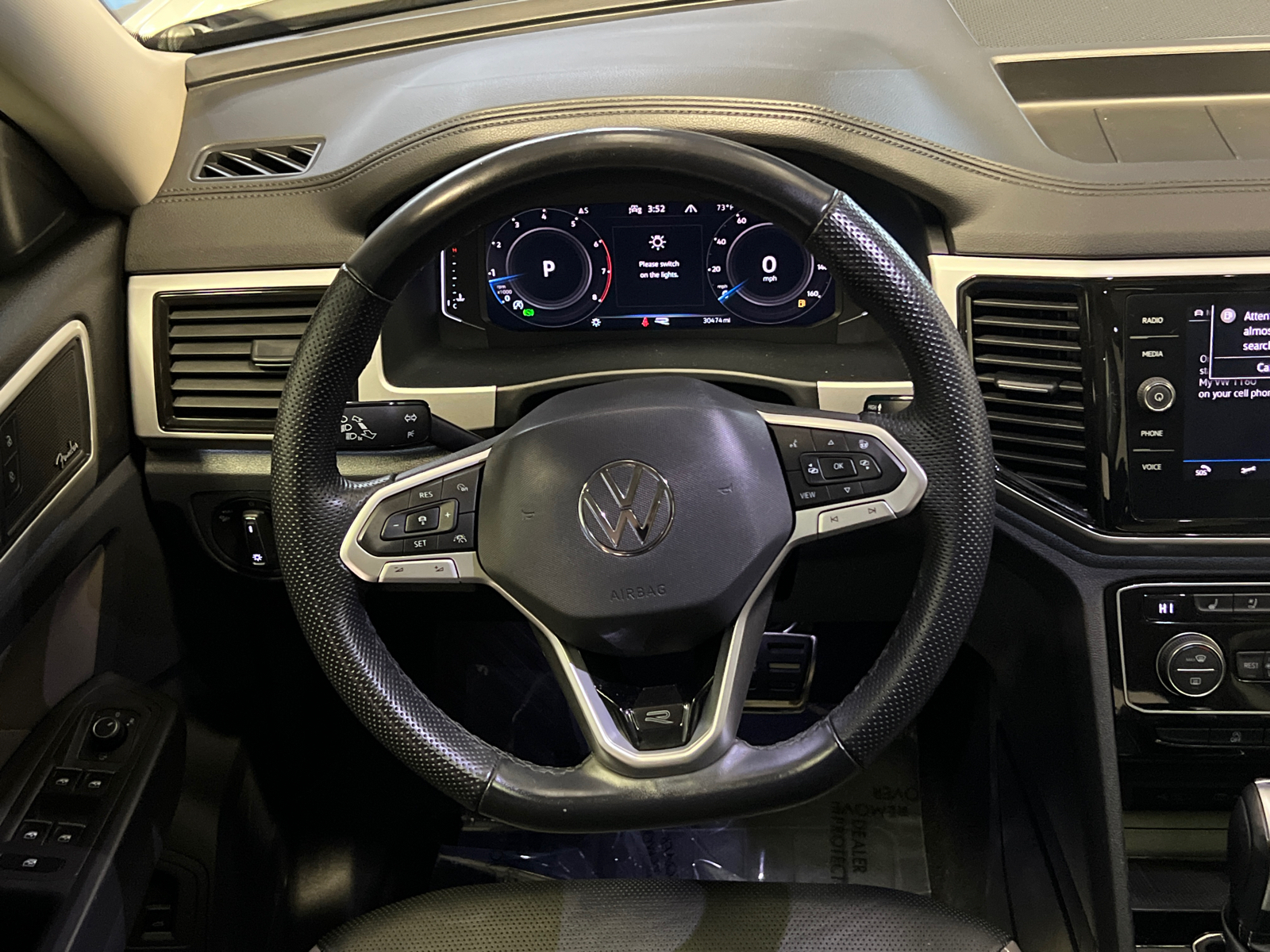 2022 Volkswagen Atlas 3.6L V6 SEL Premium R-Line 21