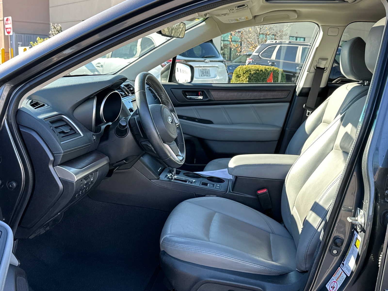 2018 Subaru Outback 2.5i 10