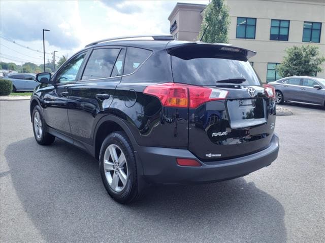 2015 Toyota RAV4 XLE 5