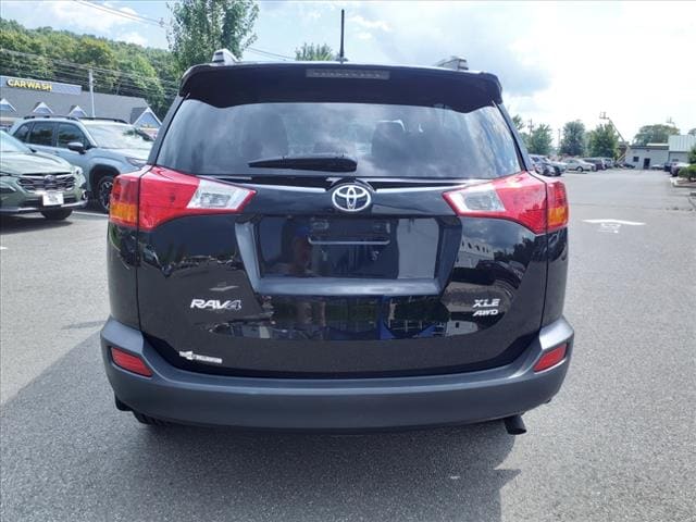 2015 Toyota RAV4 XLE 6